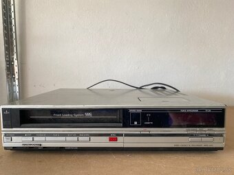 Magnasonic Video Cassette Recorder MVR-220 Video prehrávač - 2