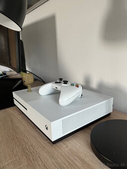 XBOX ONE S - 2