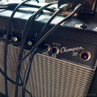 Predám gitarové kombo Fender champion 30 - 2