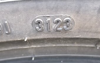 255/50/19 - 2