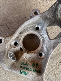 VW , Škoda , Audi pravá predná otoč 5q0407258 - 2