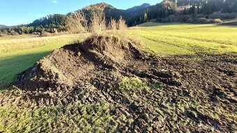 Darujem za odvoz zeminu - 2