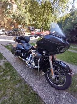Harley Davidson Road Glide - 2