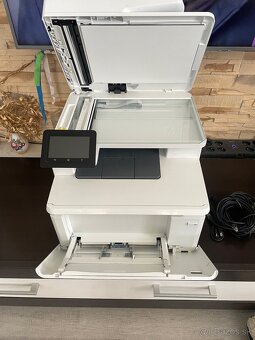 HP - Laserová tlačiareň farebná - 2