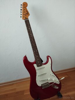 Fender Squier Classic Vibe 60s Stratocaster Candy Apple Red - 2