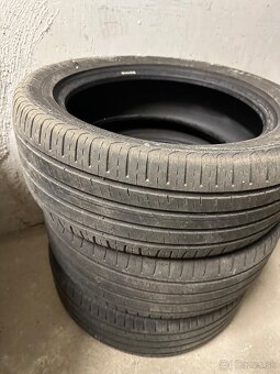 Barum bravuris 3 letne pneumatiky 215/50/17 - 2