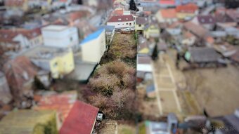 NA PREDAJ 929m2 POZEMOK V BLÍZKOSTI CENTRA PIEŠŤAN - 2