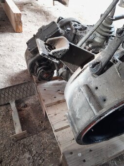 Predám prevodovku z Aro 240, spojka a medzikus RS-09 - 2