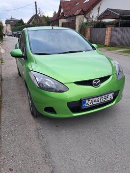 Mazda 2 1.3 benzín 2008r - 2