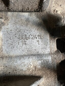Škoda Octavia 1 prevodovka manuál 5 kód DUW - 2