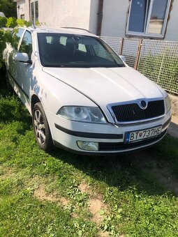 Skoda Octavia 2diesel DSG bez tp a spz - 2
