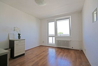 Zrekonštruovaný 1-izbový byt s lodžiou priamo v centre mesta - 2