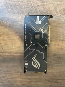 ASUS ROG Strix RX 5500 XT 8GB - 2