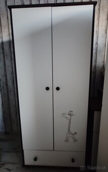 Prebaľovací pult + skriňa - 2