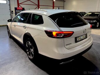 Opel Insignia ST COUNTRY EXCLUSIVE - 2