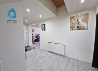DOREAL/RODINNÝ DOM S HALOU PRE PODNIKANIE, LETNIČIE - 2