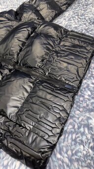 Trapstar Shiny Bunda - 2