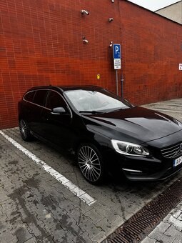 Volvo V60 - 2