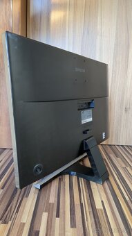 UHD 4K 28" velky Monitor Samsung Top Stav - 2