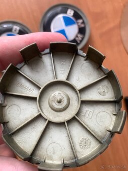 BMW original puklicky - 2