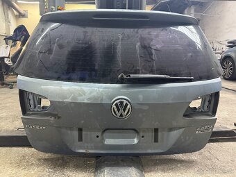 Kufrové dvere Passat B7 - 2