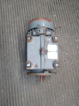 Elektromotor prírubový 2,2 - 2