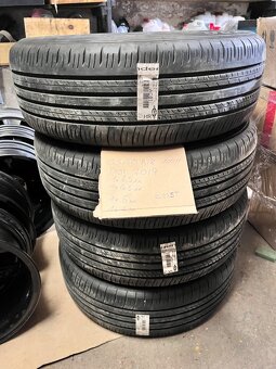 225/60 R18 100H letní pneu Dunlop - 2