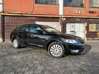 Škoda Octavia Combi 1.6 TDI 110k Active - 2