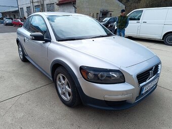 Volvo C30, 1,6 benzín,r .v. 4/2007, manual, 101 PS - 2