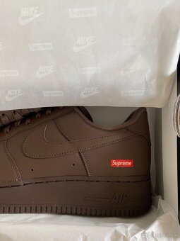 Nike Air Force 1 x Supreme - 2