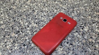 Predám Samsung Galaxy J3 2016 kasny stav - 2