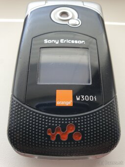 Sony Ericson W300i... - 2