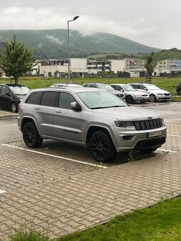 Jeep Grand Cherokee - 2