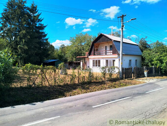 REZERVOVANÉ - Rodinný dom s veľkým pozemkom v obci Veľké D - 2