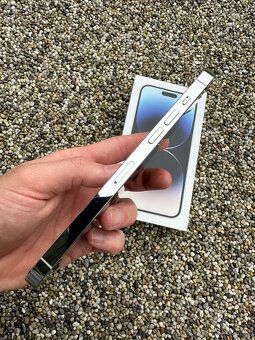iPhone 14 pro max - baterie 100% - 2