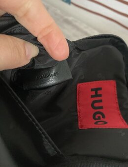 Hugo originál crossbody taška - 2