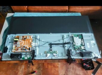 Panasonic TX58GX700E Smart 4K diely - 2