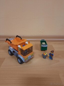 Lego City 60220 - Garbage Truck - 2