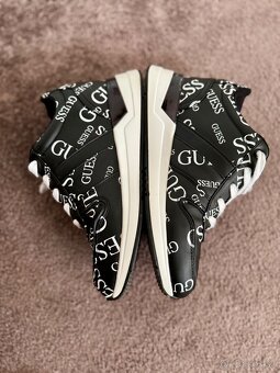 Tenisky guess - 2