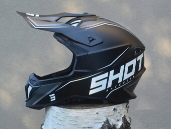 SHOT čierna matná CARBON Kevlar 1100gra. - 2