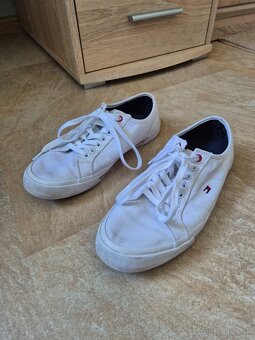 Tommy hilfiger tenisky biele (veľ 41) - 2
