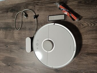 Robotický vysávač - 2