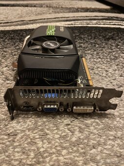 NVIDIA GeForce GTS 450 - 2