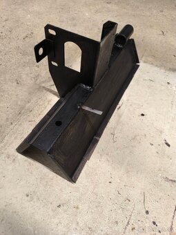 Nosníky Škoda 1203 - 2