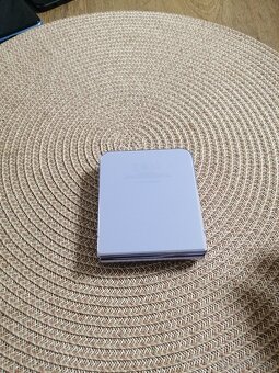 Samsung galaxy Z Flip 4 - 2