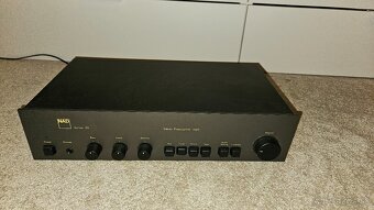 Vintage NAD 1020 predzosilňovač - 2