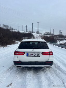 Mercedes-Benz E220d All-Terrain - 2
