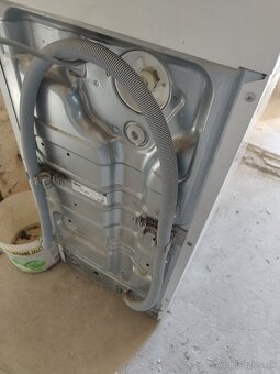 Práčka Zanussi - 2