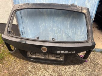 Predam zadny kufor bmw e91 - 2