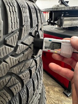 Nokian 225/45 R17 zimné - 2